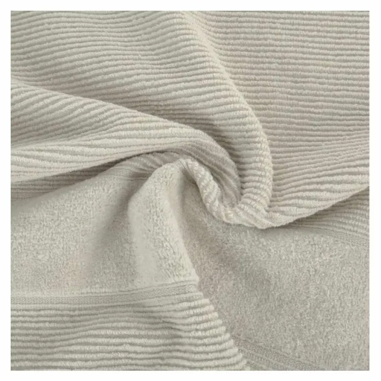 Ręcznik bawełniany 30x50cm 500g/m2 prążkowany beżowy z welurową bordiurą EMMA
