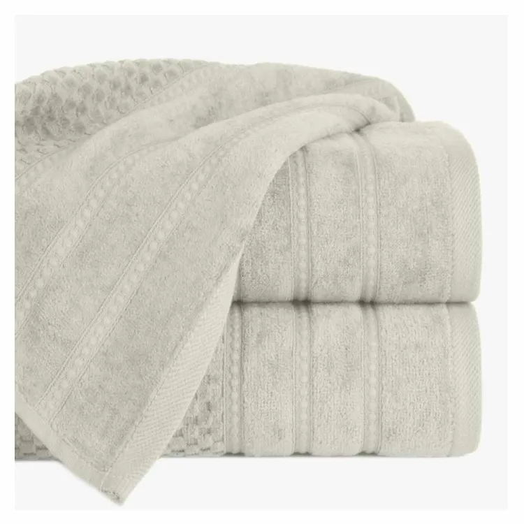 Ręcznik kąpielowy bawełniany 70x140cm 500g/m² beżowy z bordiurą ADORE