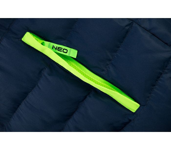 b32bbe7acb09c6b03d97bbdea4826db9